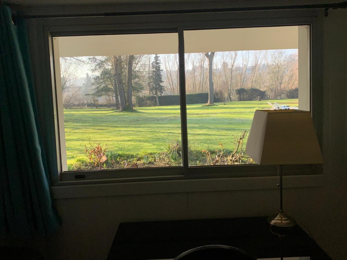 Appartement Familial Au Bord De La Marne, Jardin 8000M2, Piscine, Court De Tennis, Terrasse, Parking Gratuit Proche Disneyland Isles-lès-Villenoy Exterior foto