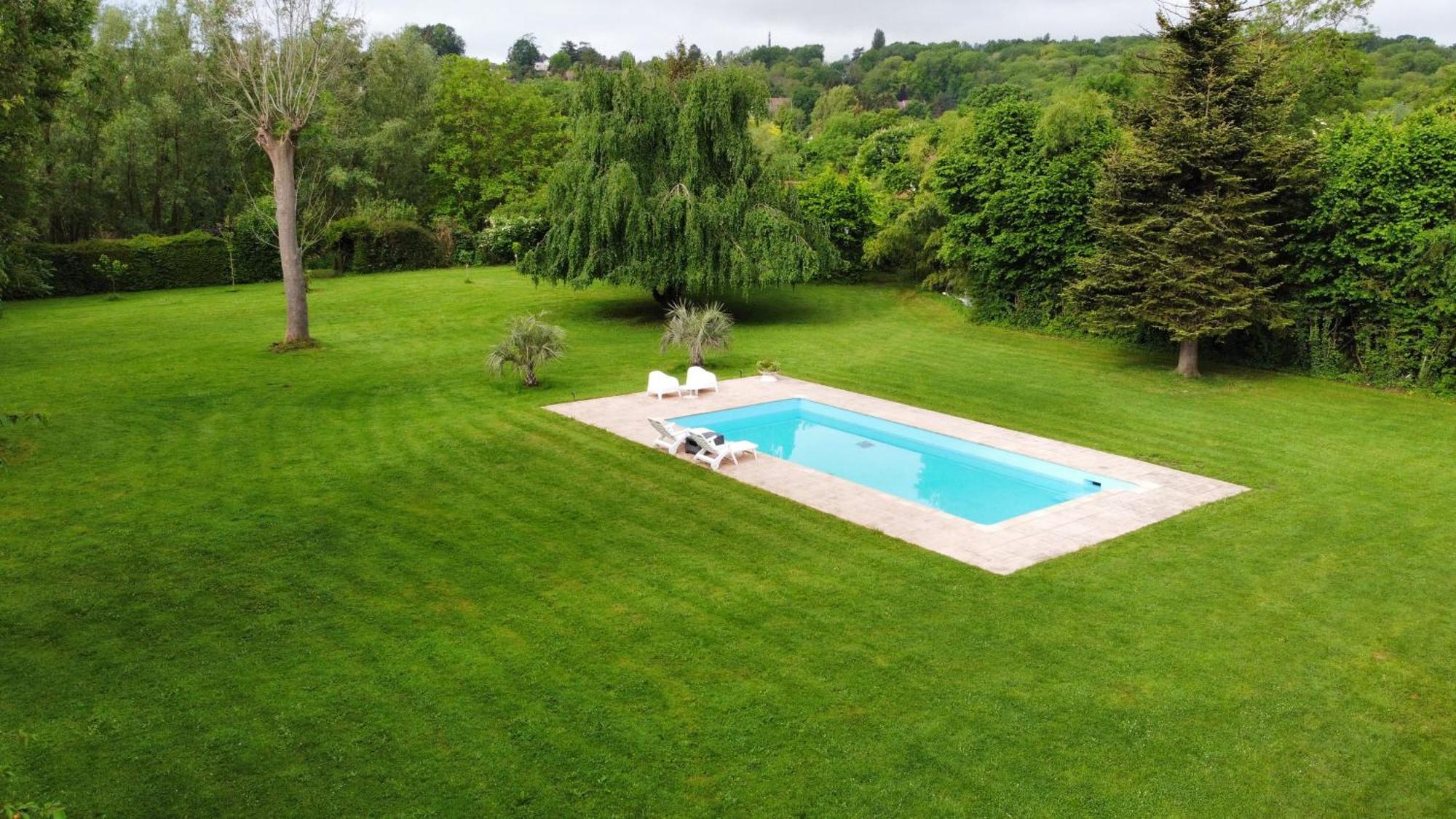 Appartement Familial Au Bord De La Marne, Jardin 8000M2, Piscine, Court De Tennis, Terrasse, Parking Gratuit Proche Disneyland Isles-lès-Villenoy Exterior foto